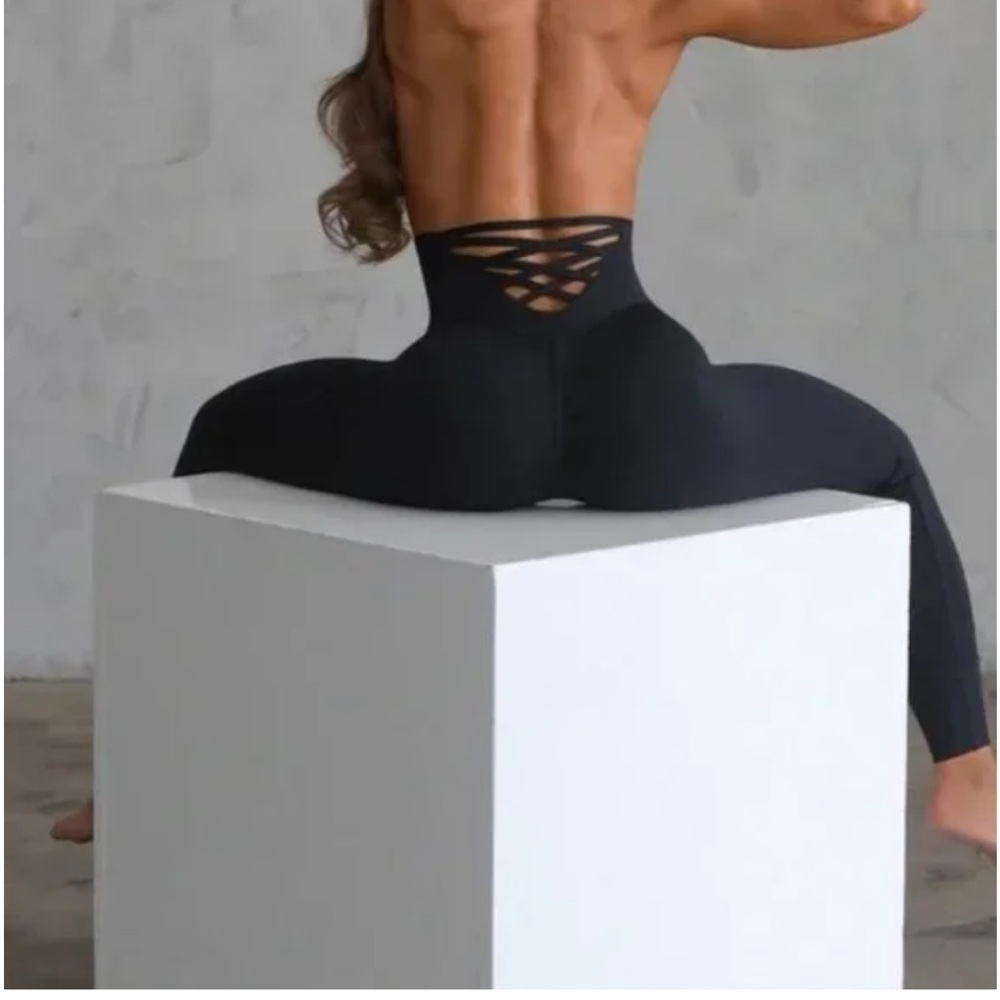 Bombshell Leggings